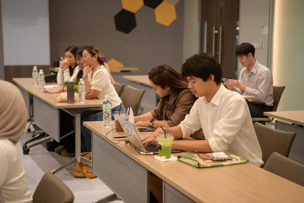 Essay-Writing03 โครงการอบรมเทคนิคการเขียน Essay Writing & Fulbright Scholarships 2024, Fulbright Thailand