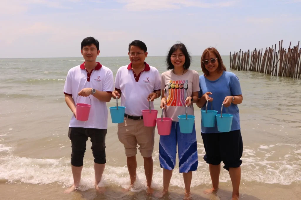 นิติ นิด้า จัดกิจกรรมศึกษาดูงานและเชื่อมสายสัมพันธ์