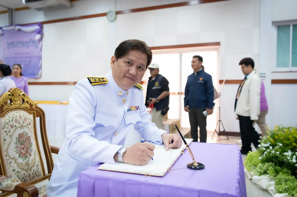 ‘นิด้า’ ร่วมกิจกรรมเฉลิมพระเกียรติ สมเด็จพระนางเจ้าสุทิดา ฯ พระบรมราชินี ณ สำนักงานเขตบางกะปิ