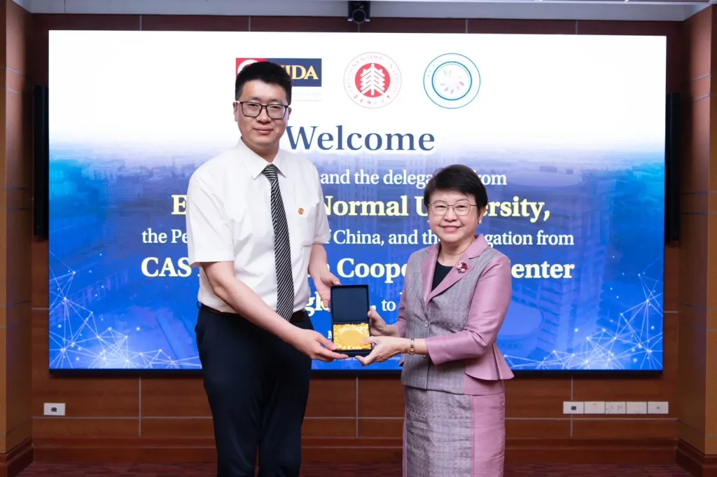 East China Normal University (ECNU), สาธารณรัฐประชาชนจีน และ CAS Innovation Cooperation Center (Bangkok) เยือนสถาบัน