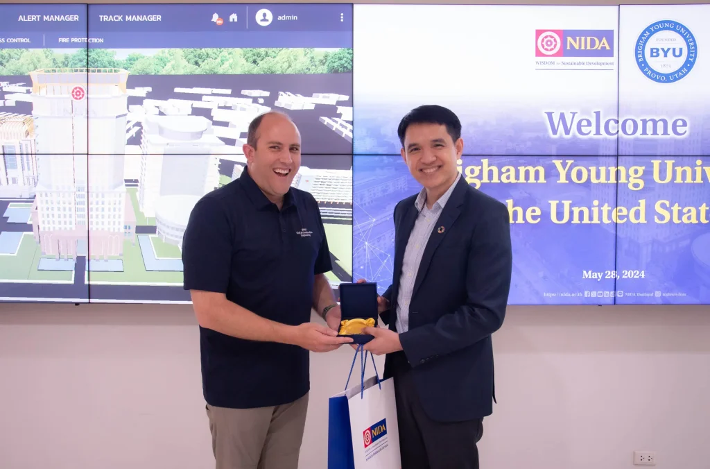 B8 ‘นิด้า’ ต้อนรับคณะศึกษาดูงานจาก Brigham Young University ประเทศสหรัฐอเมริกา