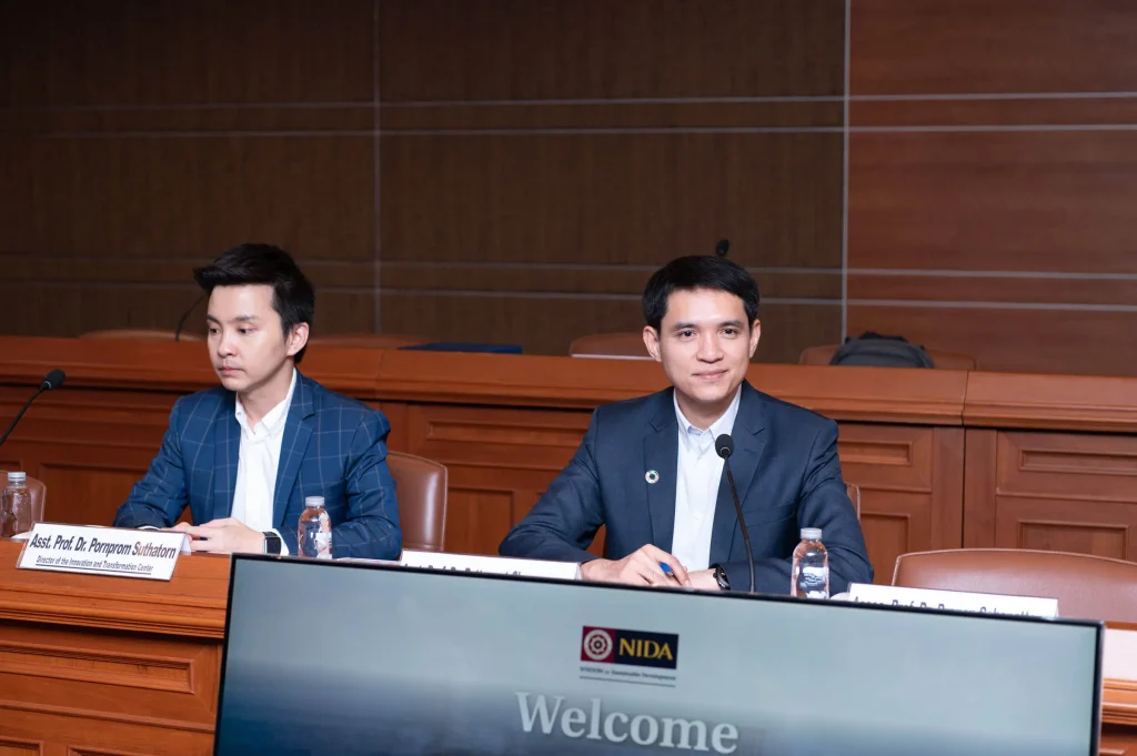 The Organization Department of CPC Shanghai Municipal Committee สาธารณรัฐประชาชนจีน เยือนสถาบัน