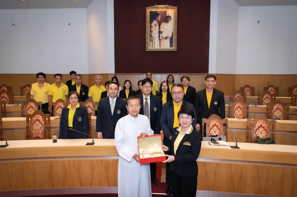 NIDA-visits-ABAC05 คณะผู้บริหาร ‘นิด้า’ เข้าศึกษาดูงาน ‘ม.อัสสัมชัญ’