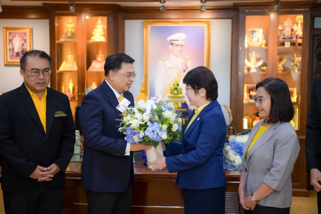 Auditor-General-01 คณะผู้บริหาร “นิด้า” ร่วมแสดงความยินดี “ผู้ว่าการตรวจเงินแผ่นดิน” คนใหม่
