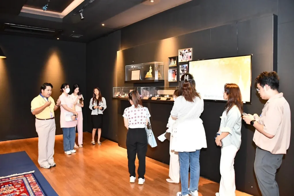 ”นิด้า“ นำนักศึกษา ND4000 (Group 1) ศึกษาดูงานการพัฒนาที่ยั่งยืน ‘มูลนิธิทันตนวัตกรรมฯ’