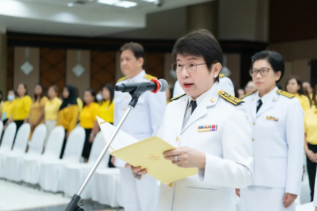 ‘นิด้า’ จัดพิธีถวายสัตย์ปฏิญาณเพื่อเป็นข้าราชการที่ดีและพลังของแผ่นดิน