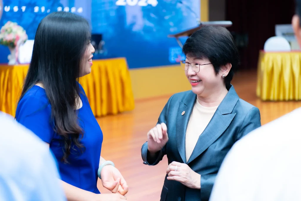 ‘นิด้า – ECNU’ เปิดเวทีดีเบตระดับนานาชาติ ในหัวข้อ ‘การพัฒนาที่ยั่งยืน’