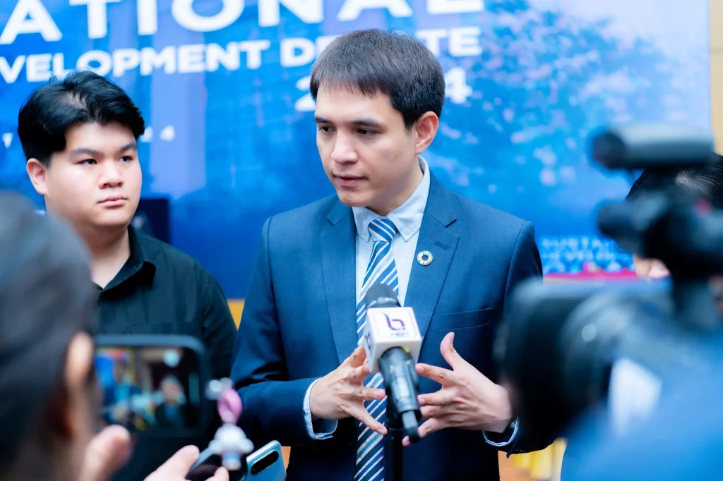 ‘นิด้า – ECNU’ เปิดเวทีดีเบตระดับนานาชาติ ในหัวข้อ ‘การพัฒนาที่ยั่งยืน’