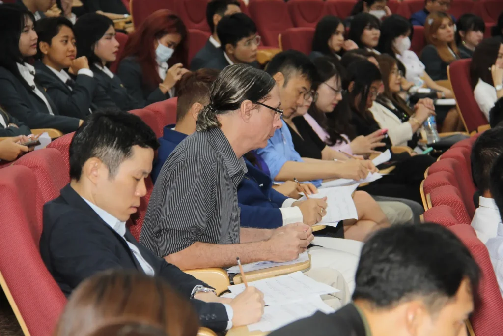 ‘นิด้า – ECNU’ เปิดเวทีดีเบตระดับนานาชาติ ในหัวข้อ ‘การพัฒนาที่ยั่งยืน’