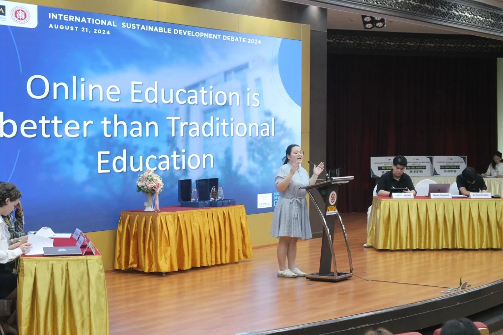 ‘นิด้า – ECNU’ เปิดเวทีดีเบตระดับนานาชาติ ในหัวข้อ ‘การพัฒนาที่ยั่งยืน’