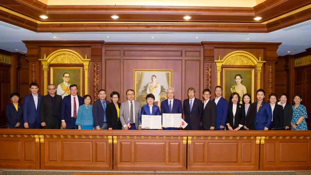 MOU Sanken Setsubi Kogyo05 พิธีลงนามบันทึกข้อตกลงความร่วมมือ โครงการความร่วมมือด้านการพัฒนาการศึกษาระหว่าง สถาบันบัณฑิตพัฒนบริหารศาสตร์ กับ Sanken Setsubi Kogyo Co., Ltd.