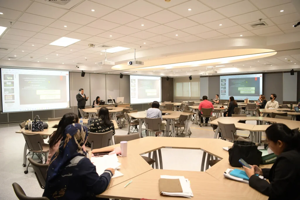 Subordinate Law01 การอบรมเชิงปฏิบัติการหลักสูตร การยกร่างกฎหมายลำดับรองให้ถูกต้องตามขอบเขตของกฎหมาย และสามารถบังคับใช้ได้อย่างมีประสิทธิภาพ ได้จบหลักสูตรแล้ว