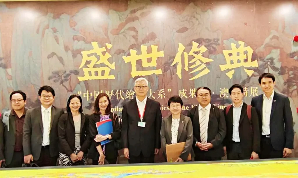 การเยี่ยมเยียน University of Macau (UM)