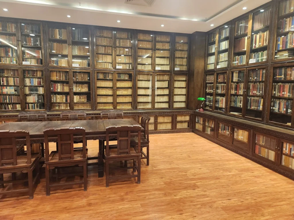 การเยี่ยมเยียน University of Macau (UM)