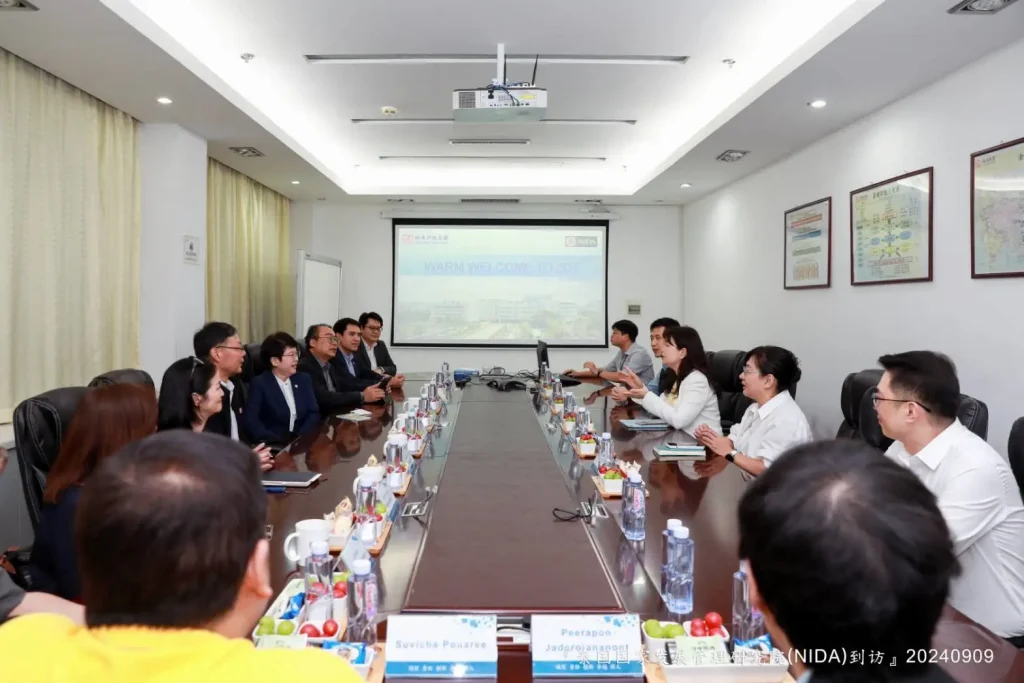 การเยี่ยมดูงานบริษัท Zhen Ding Tech. Group (ZDT) ที่เซินเจิ้น