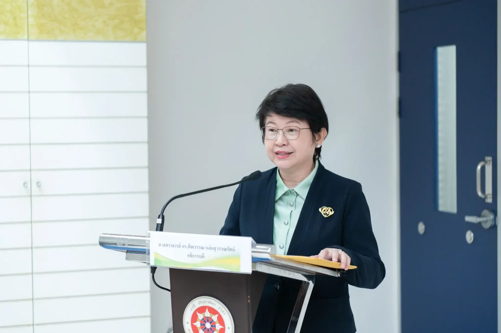 writing textbooks02 งานสัมมนาตำแหน่งทางวิชาการประจำปี พ.ศ. 2567 หัวข้อ “เทคนิคการเขียนตำรา และหนังสือจากประสบการณ์เพื่อความก้าวหน้าทางวิชาการ”