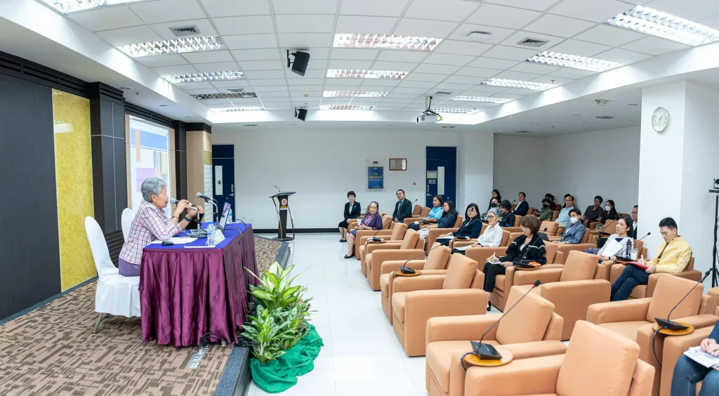 writing textbooks05 งานสัมมนาตำแหน่งทางวิชาการประจำปี พ.ศ. 2567 หัวข้อ “เทคนิคการเขียนตำรา และหนังสือจากประสบการณ์เพื่อความก้าวหน้าทางวิชาการ”