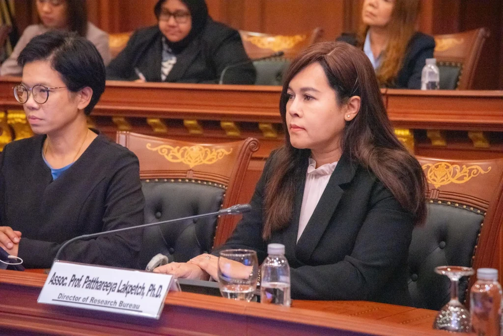 Embassy of Bangladesh05 เอกอัครราชทูตสาธารณรัฐประชาชนบังกลาเทศประจำประเทศไทยเยือนสถาบัน