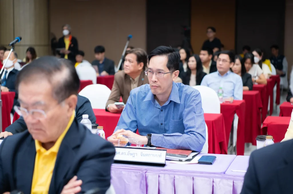 การแสดงวิสัยทัศน์ของผู้มีสิทธิเข้ารับการสรรหาเป็น “อธิการบดีสถาบันบัณฑิตพัฒนบริหารศาสตร์”