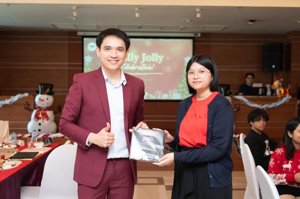 ‘นิด้า’ จัดงาน Holly Jolly: Celebrate the Christmas Spirit Around the World