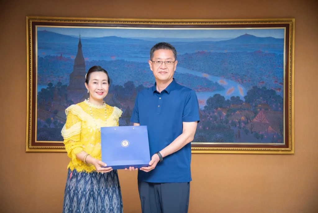 nida bass 03 ‘นิด้า’ ให้การต้อนรับ ผู้แทนจาก Beijing Academy of Social Sciences จากสาธารณรัฐประชาชนจีน