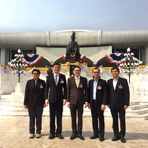 history_1300 สถาบันบัณฑิตพัฒนบริหารศาสตร์กับการเป็นสถาบันอุดมศึกษาในกำกับของรัฐ