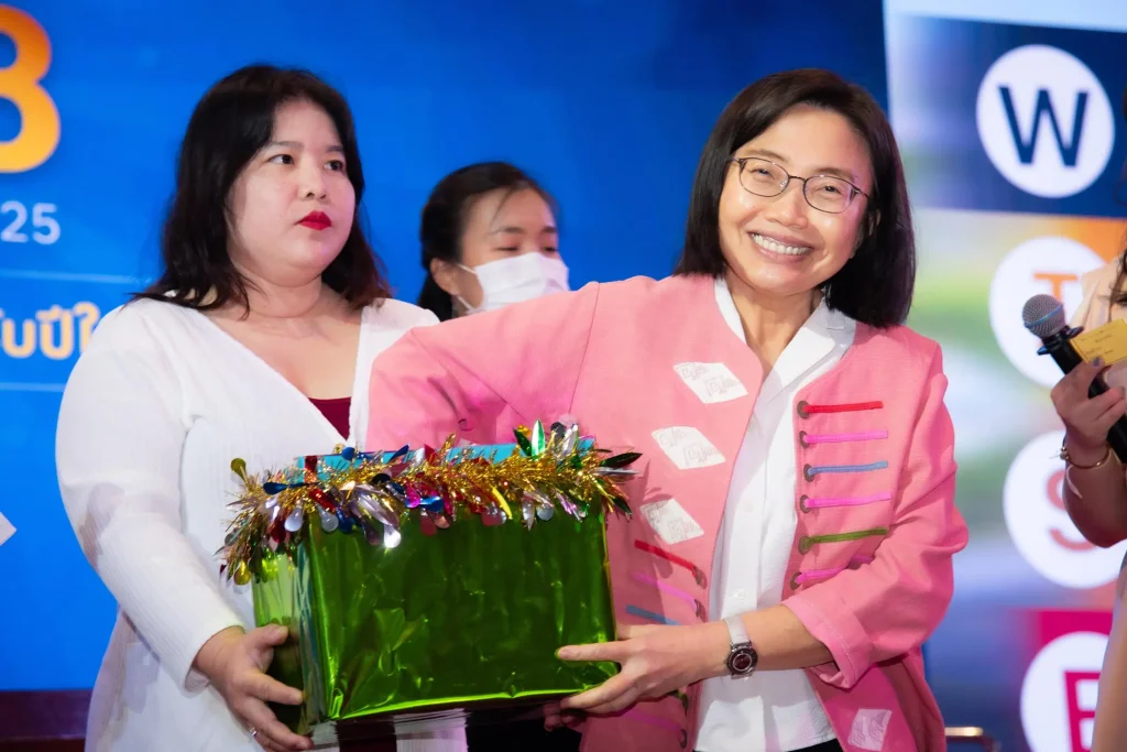 ชื่นมื่นรับปีใหม่ นิด้าจัดงานเลี้ยงส่งท้ายปีเก่า – ต้อนรับปีใหม่ 2568