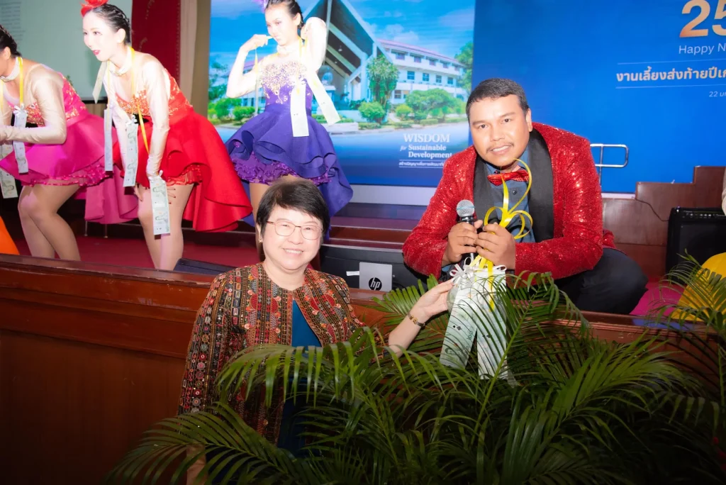 ชื่นมื่นรับปีใหม่ นิด้าจัดงานเลี้ยงส่งท้ายปีเก่า – ต้อนรับปีใหม่ 2568