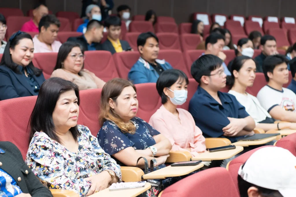 “One Day with Change Agents: ชวนศิษย์ดัง นั่งคุย แบบไหนถึงเรียกว่า…Success!!”