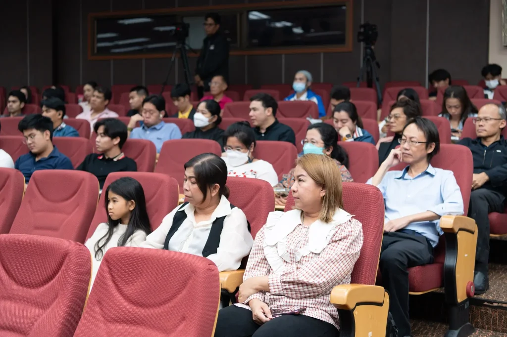 “One Day with Change Agents: ชวนศิษย์ดัง นั่งคุย แบบไหนถึงเรียกว่า…Success!!”