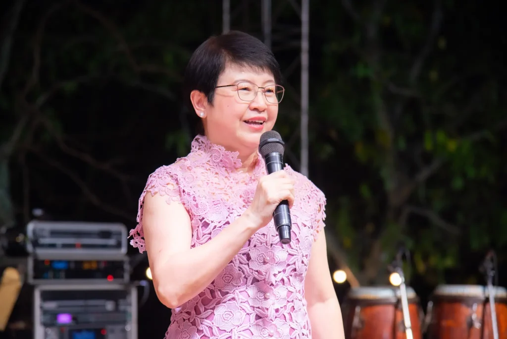 งานเลี้ยงพบปะสังสรรค์ศิษย์เก่า “คืนสู่เหย้านิด้านครราชสีมา”