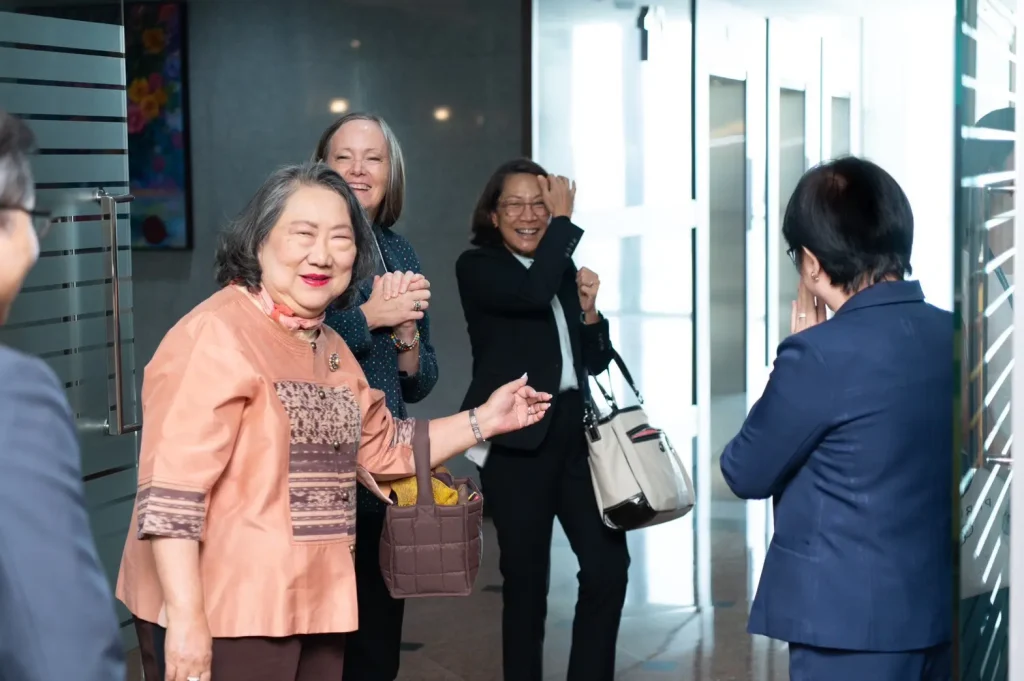 WO4 นิด้า ให้การต้อนรับ Ms. Melinda Good ผู้อำนวยการธนาคารโลกประจำประเทศไทยและสาธารณรัฐแห่งสหภาพพม่า ภูมิภาคเอเชียตะวันออกและแปซิฟิก