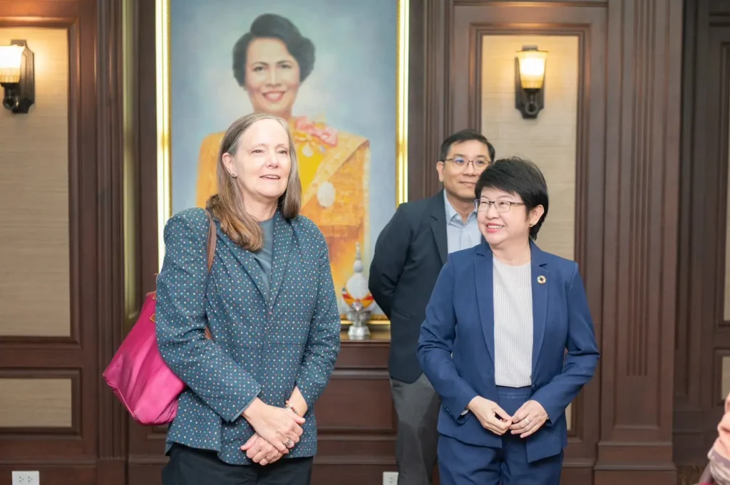 WO5 นิด้า ให้การต้อนรับ Ms. Melinda Good ผู้อำนวยการธนาคารโลกประจำประเทศไทยและสาธารณรัฐแห่งสหภาพพม่า ภูมิภาคเอเชียตะวันออกและแปซิฟิก