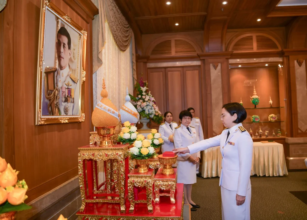 680425n11 พิธีพระราชทานเครื่องราชอิสริยาภรณ์ ประจำปี 2565 – 2567 สถาบันบัณฑิตพัฒนบริหารศาสตร์