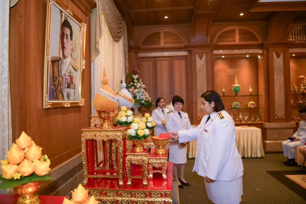 680425n22 พิธีพระราชทานเครื่องราชอิสริยาภรณ์ ประจำปี 2565 – 2567 สถาบันบัณฑิตพัฒนบริหารศาสตร์