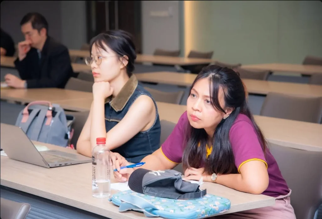 ‘นิด้า’ จัดโครงการอบรมเทคนิค Essay Writing และ Fulbright Scholarships 2025 โดย Fulbright Thailand