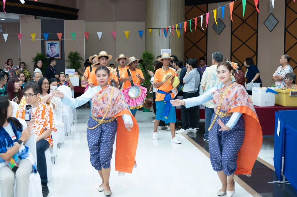 ‘นิด้า‘ จัดงานประเพณีสงกรานต์ สืบสานวัฒนธรรมไทย ประจำปี 2568