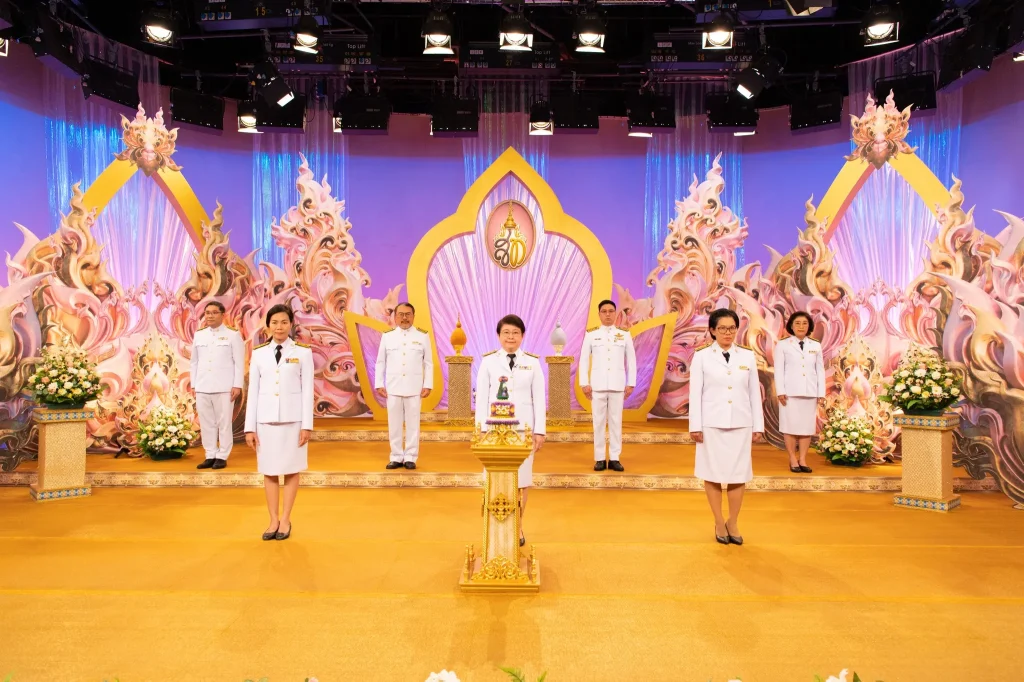 680503nida01 ‘นิด้า’ ร่วมบันทึกเทปถวายพระพรชัยมงคล สมเด็จพระนางเจ้าสุทิดา พัชรสุธาพิมลลักษณ พระบรมราชินี เนื่องในโอกาสวันเฉลิมพระชนมพรรษา 3 มิถุนายน 2568