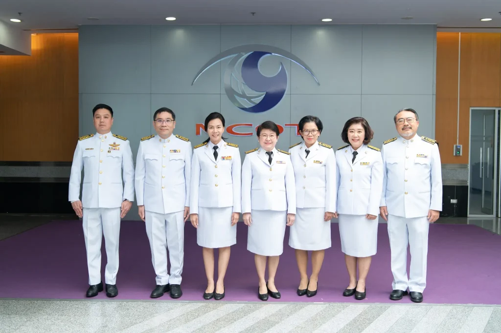 680503nida04 ‘นิด้า’ ร่วมบันทึกเทปถวายพระพรชัยมงคล สมเด็จพระนางเจ้าสุทิดา พัชรสุธาพิมลลักษณ พระบรมราชินี เนื่องในโอกาสวันเฉลิมพระชนมพรรษา 3 มิถุนายน 2568