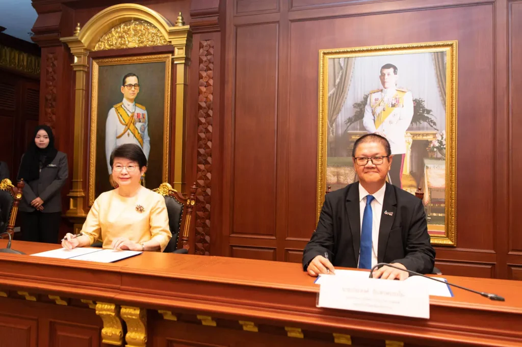 คณะบริหารการพัฒนาสิ่งแวดล้อม ‘นิด้า’ Mou บริษัท ปตท. จำกัด (มหาชน)