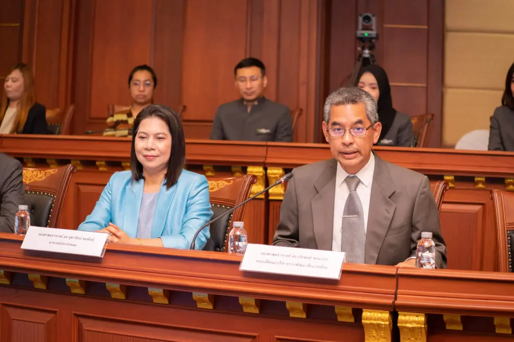 คณะบริหารการพัฒนาสิ่งแวดล้อม ‘นิด้า’ Mou บริษัท ปตท. จำกัด (มหาชน)