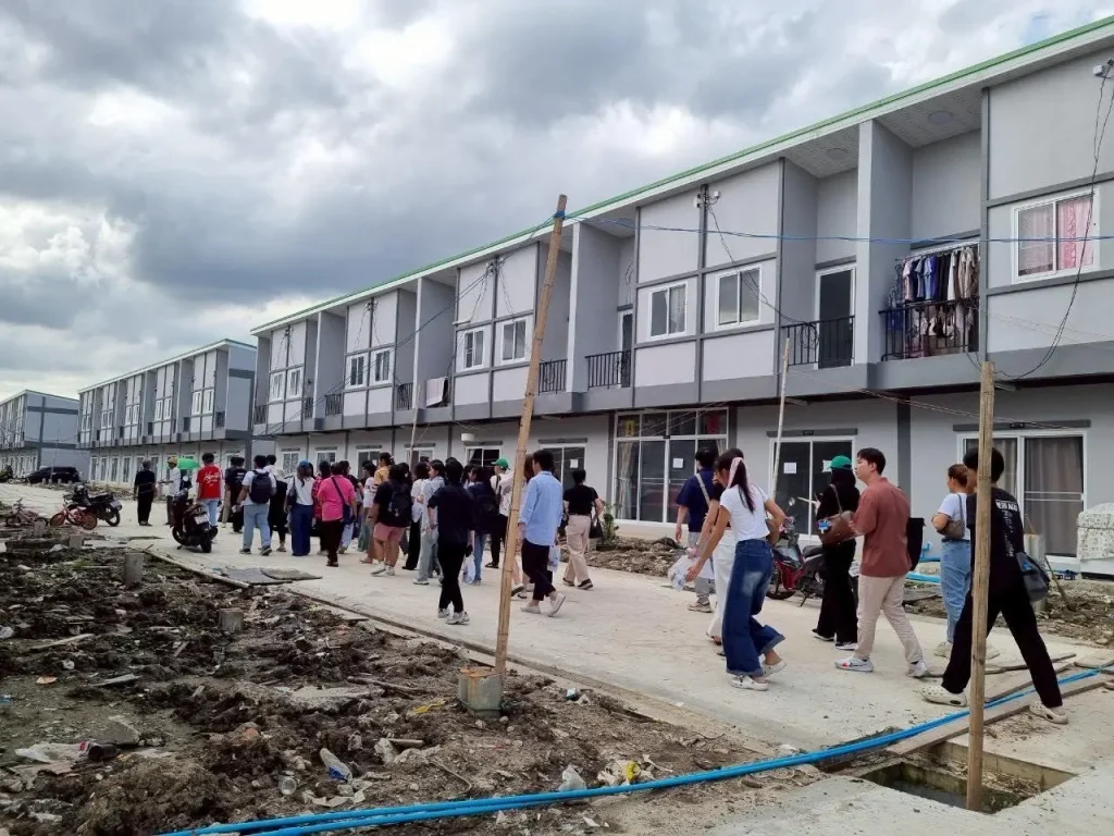 16 “นักศึกษานิด้า” ลงพื้นที่ชุมชนรุ่งมณีพัฒนา ศึกษา “ผู้นำกับการพัฒนาที่ยั่งยืน” จากประสบการณ์จริง