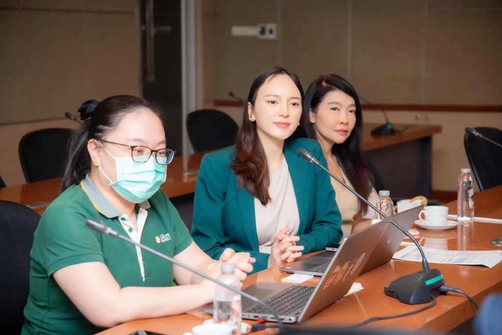 chinese-center03 ‘นิด้า’ ให้การต้อนรับผู้แทนจาก Chinese Center โรงพยาบาลสมิติเวช