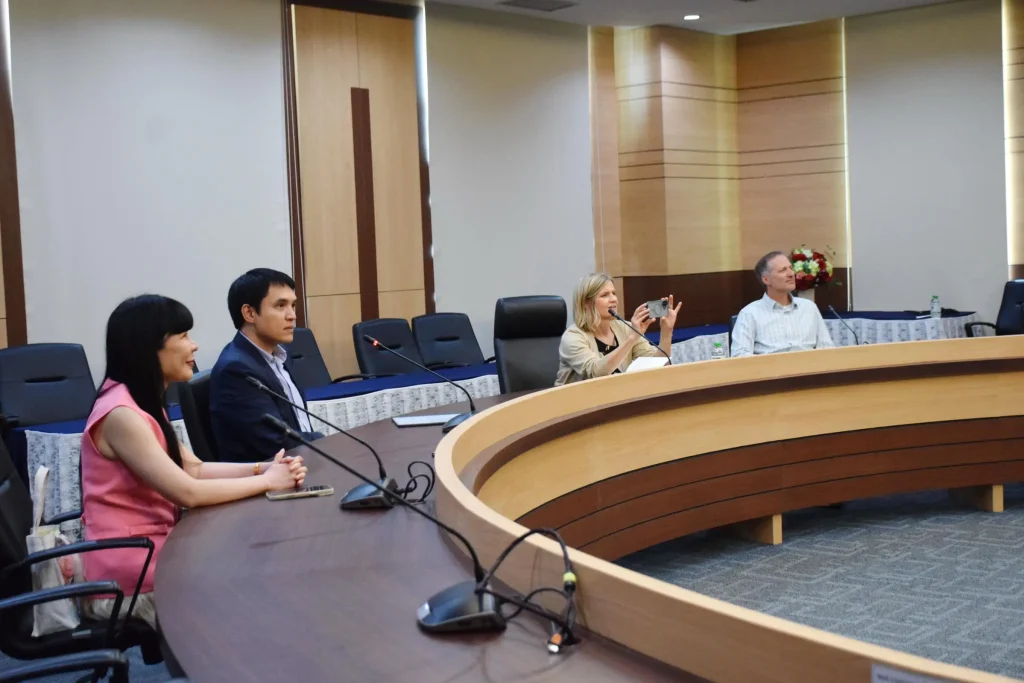 นิด้าให้การต้อนรับอาจารย์จาก School of Public Affairs, University of Colorado สหรัฐอเมริกา