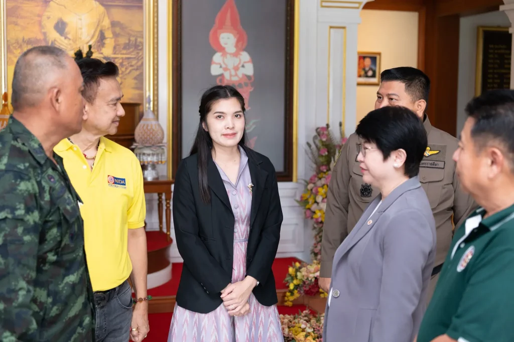 ‘นิด้า’ มอบทุนการศึกษา สิ่งของจำเป็นและเงินสนับสนุน เพื่อเป็นขวัญกำลังใจแก่ทหารกล้าและครอบครัว