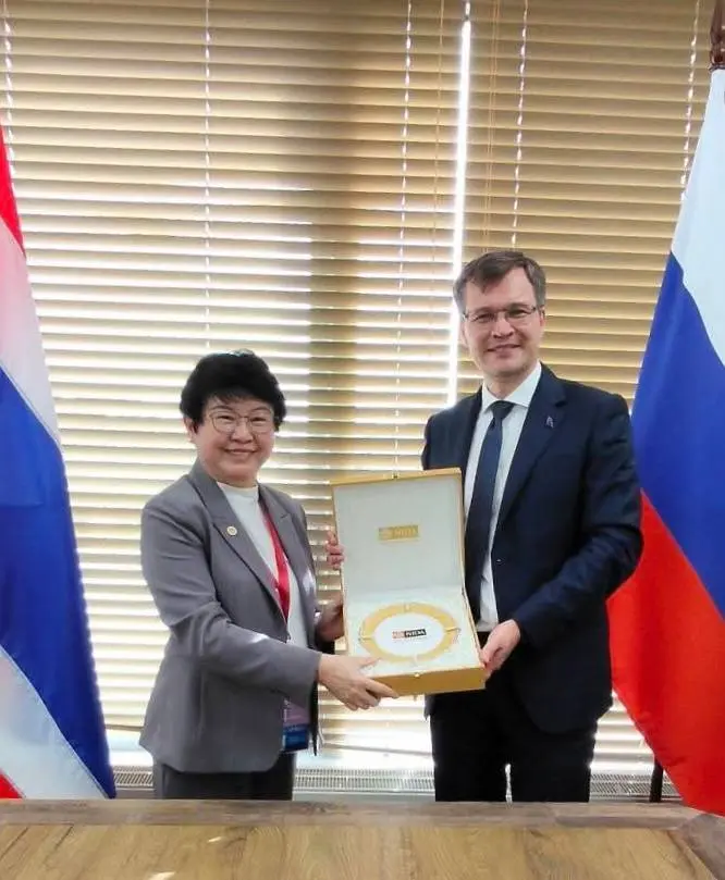 nida-apec-russia05 ‘นิด้า’ เข้าร่วมการประชุมเอเปค ณ เมืองวลาดีวอสตอคสหพันธรัฐรัสเซีย