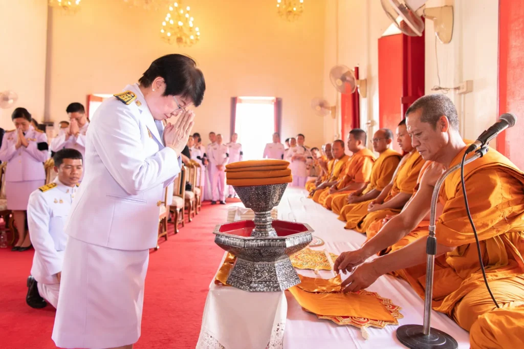 พิธีถวายผ้าพระกฐินพระราชทาน สถาบันบัณฑิตพัฒนบริหารศาสตร์ ประจำปี 2568 ณ วัดพรหมนิวาสวรวิหาร จ.พระนครศรีอยุธยา