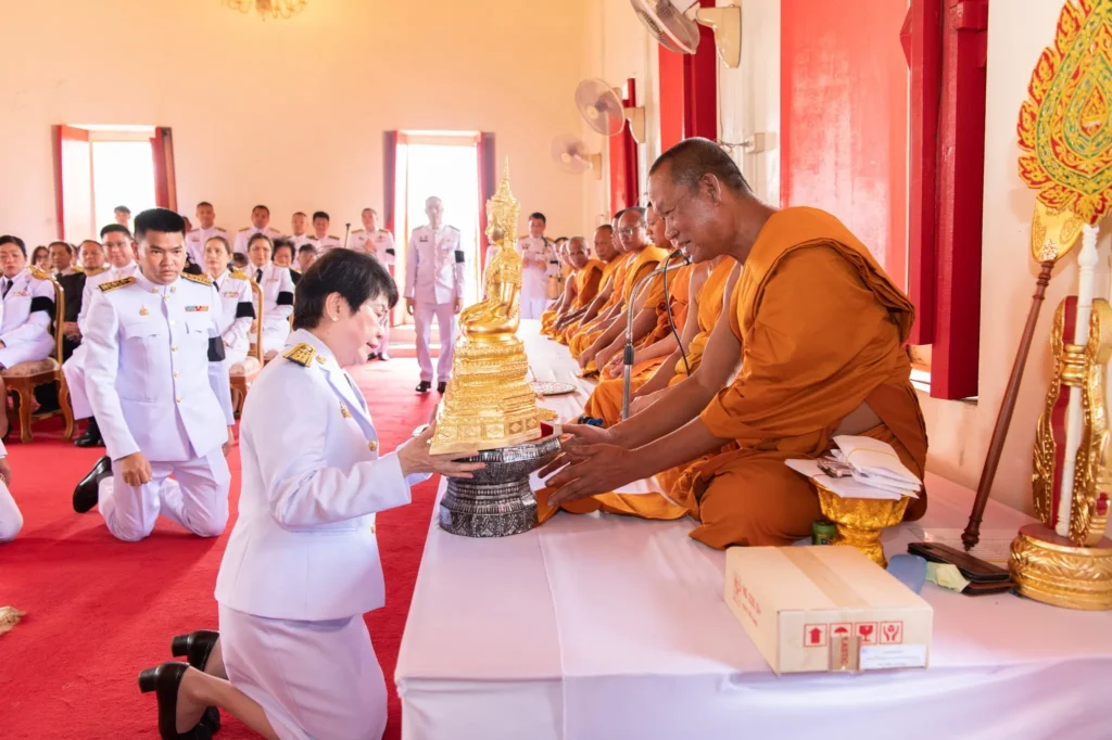 พิธีถวายผ้าพระกฐินพระราชทาน สถาบันบัณฑิตพัฒนบริหารศาสตร์ ประจำปี 2568 ณ วัดพรหมนิวาสวรวิหาร จ.พระนครศรีอยุธยา