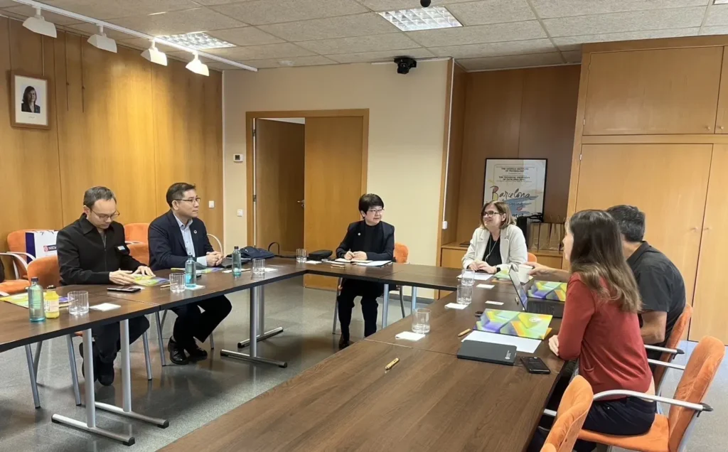 นิด้าหารือความร่วมมือด้าน AI กับมหาวิทยาลัยบาร์เซโลนาเทค ประเทศสเปน