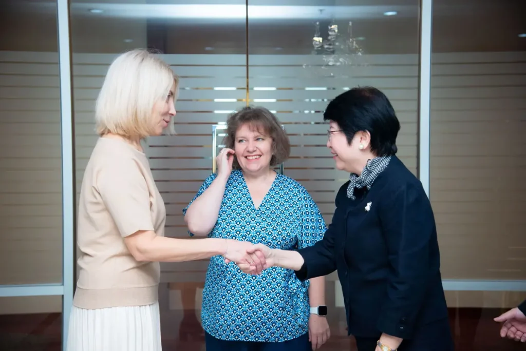 umte-russia-visit06 ‘นิด้า’ ให้การต้อนรับผู้แทนจาก Saint-Petersburg University of Management Technologies and Economics สหพันธรัฐรัสเซีย